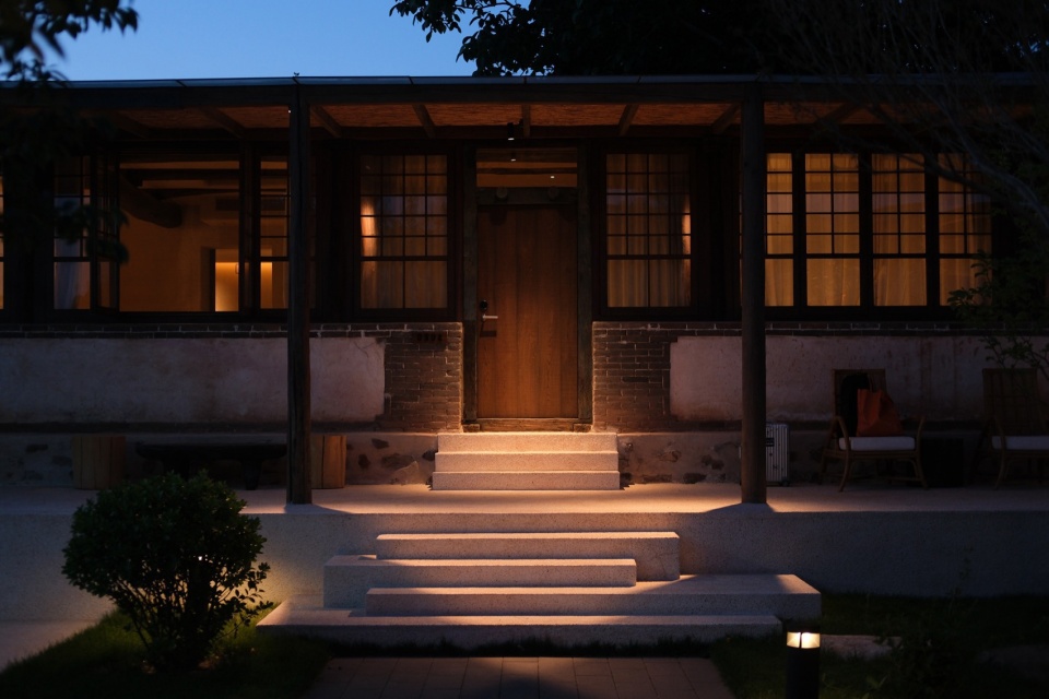 No 2 4 5 of Yanshan Inns by Hangzhou Guantang Interior Design