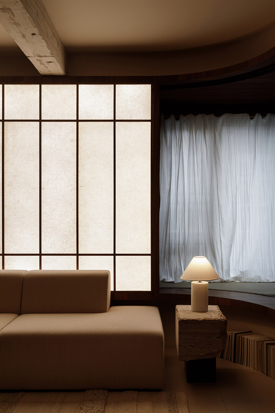 the horizontal window house by wue design