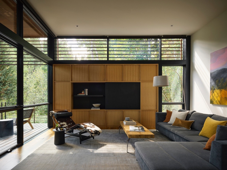 Paintbrush Residence by CLB Architects