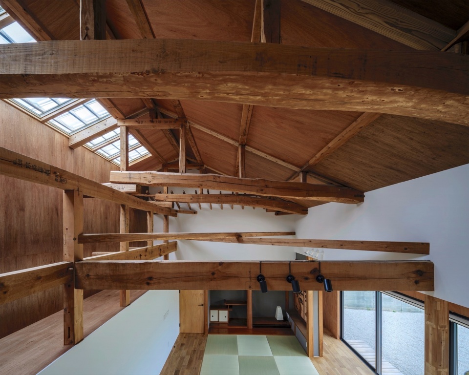 timber framing of 1979 by tsutsumi associates