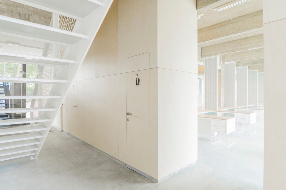 Charles Malis by LD2 architecture Stephanie Willocx Architecte MAMOUT architectes