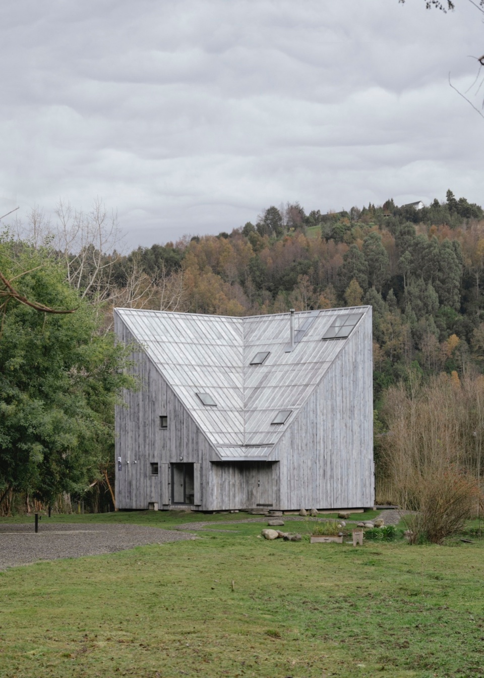 HUMO HOUSE Ivan Bravo architects