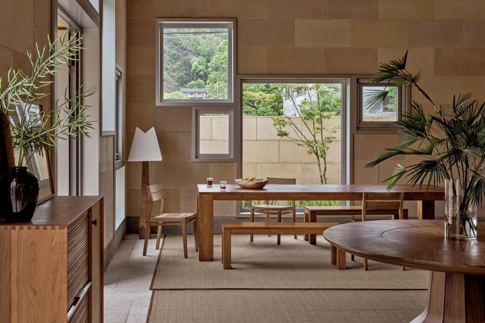Gong s House by Various Associates