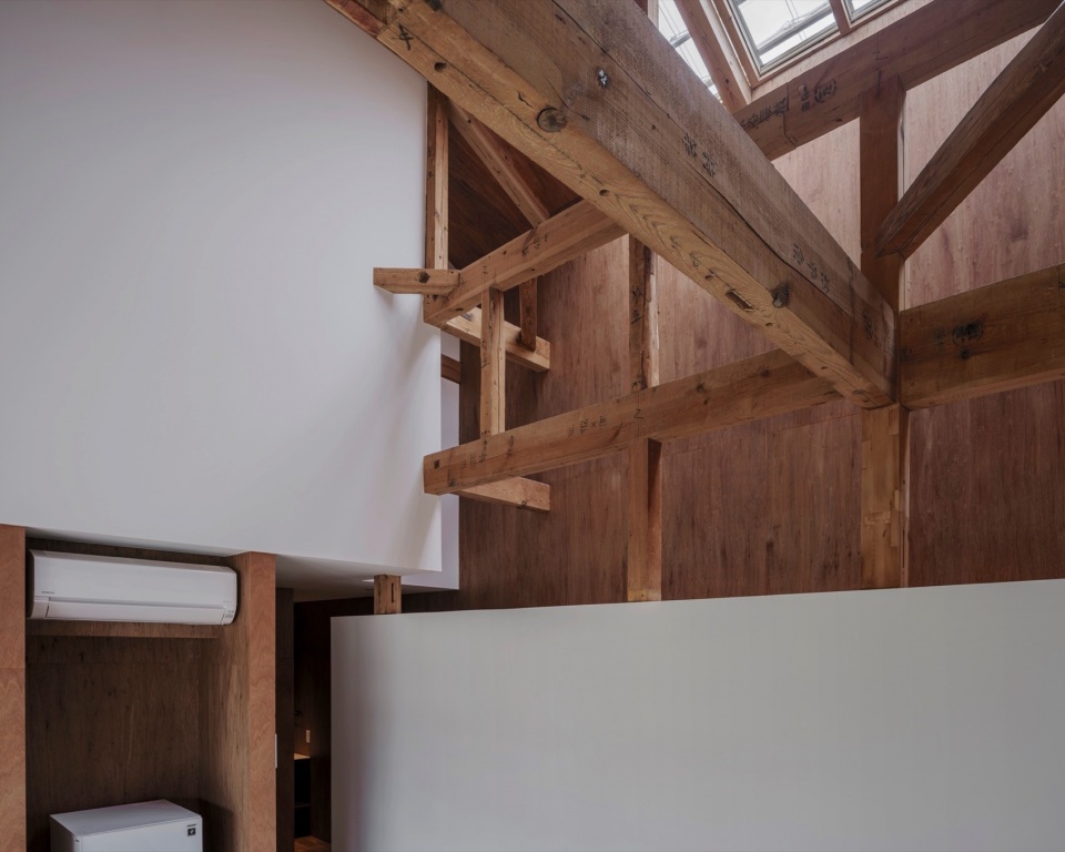 timber framing of 1979 by tsutsumi associates