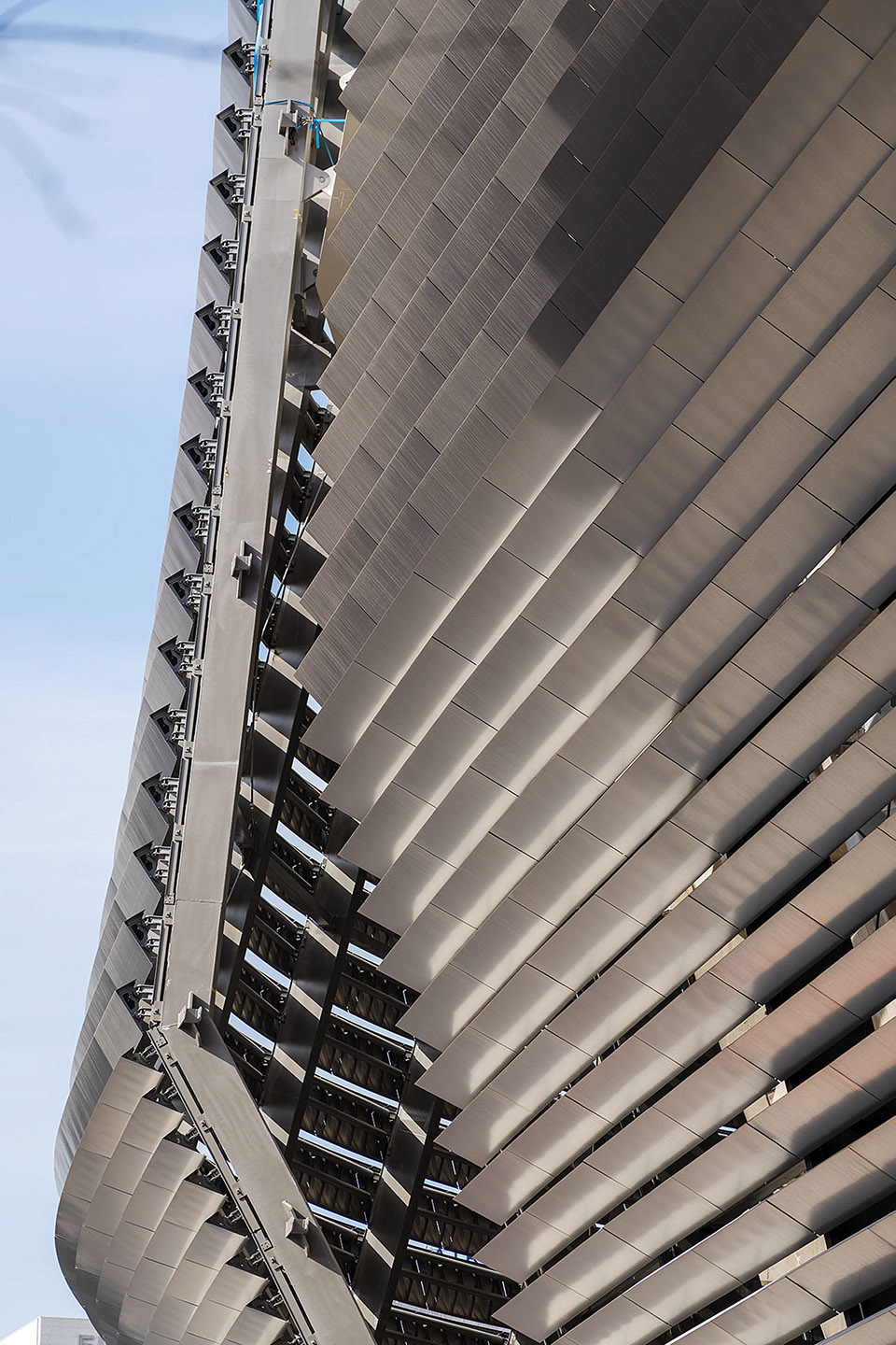 the conversion of the santiago bernabeu stadium by gmp