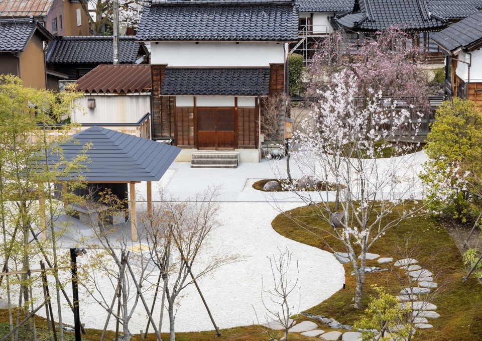 warakuen by hajime yoshida architecture