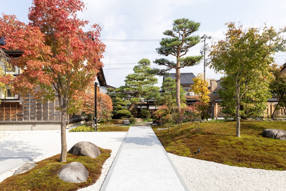 warakuen by hajime yoshida architecture