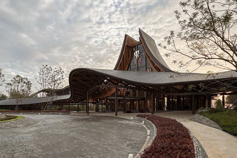 The Spine Resort Heilongtan China by AIM ARCHITECTURE