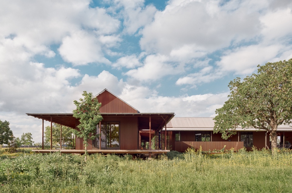 roam ranch by baldridge architects