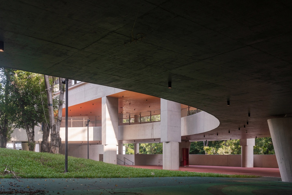 lai yuen foreign language primaray school by vector architect