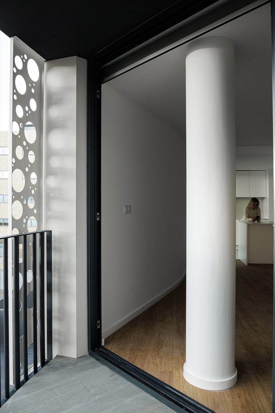 Sense 100 Building by Sandra Micaela Casinha architects