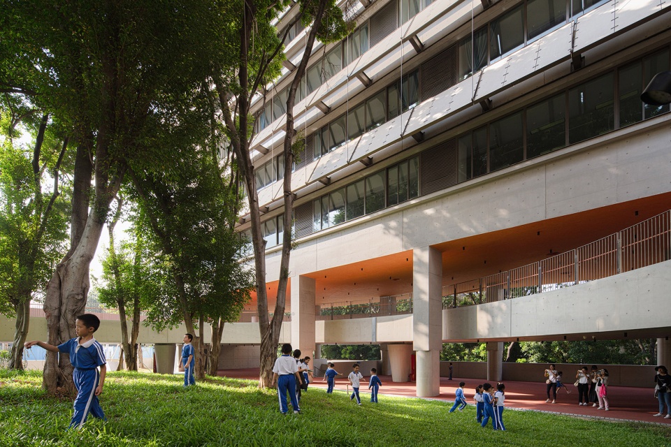 lai yuen foreign language primaray school by vector architect