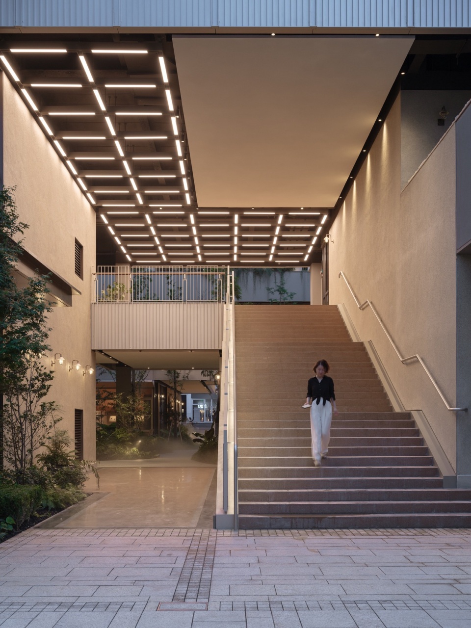 Columbia Circle Phase II Architectural Refinement Gray Space Interior and Guide System by XU Studio