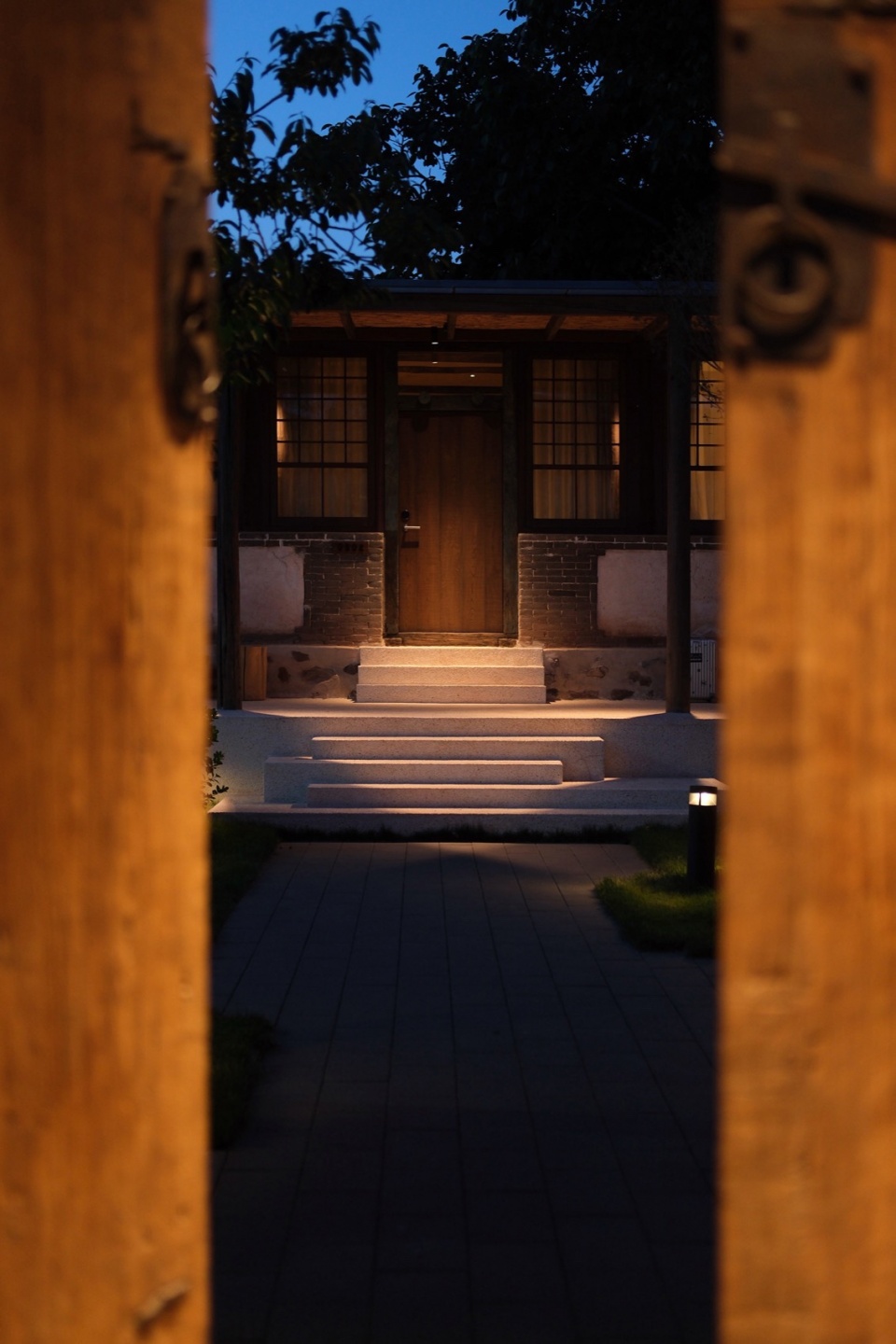 No 2 4 5 of Yanshan Inns by Hangzhou Guantang Interior Design