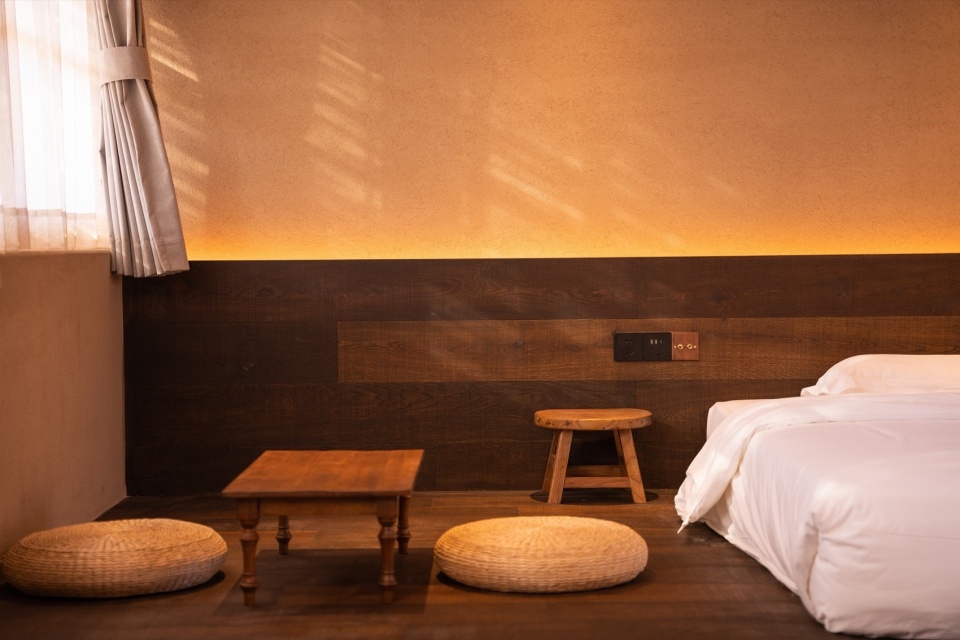 No 2 4 5 of Yanshan Inns by Hangzhou Guantang Interior Design