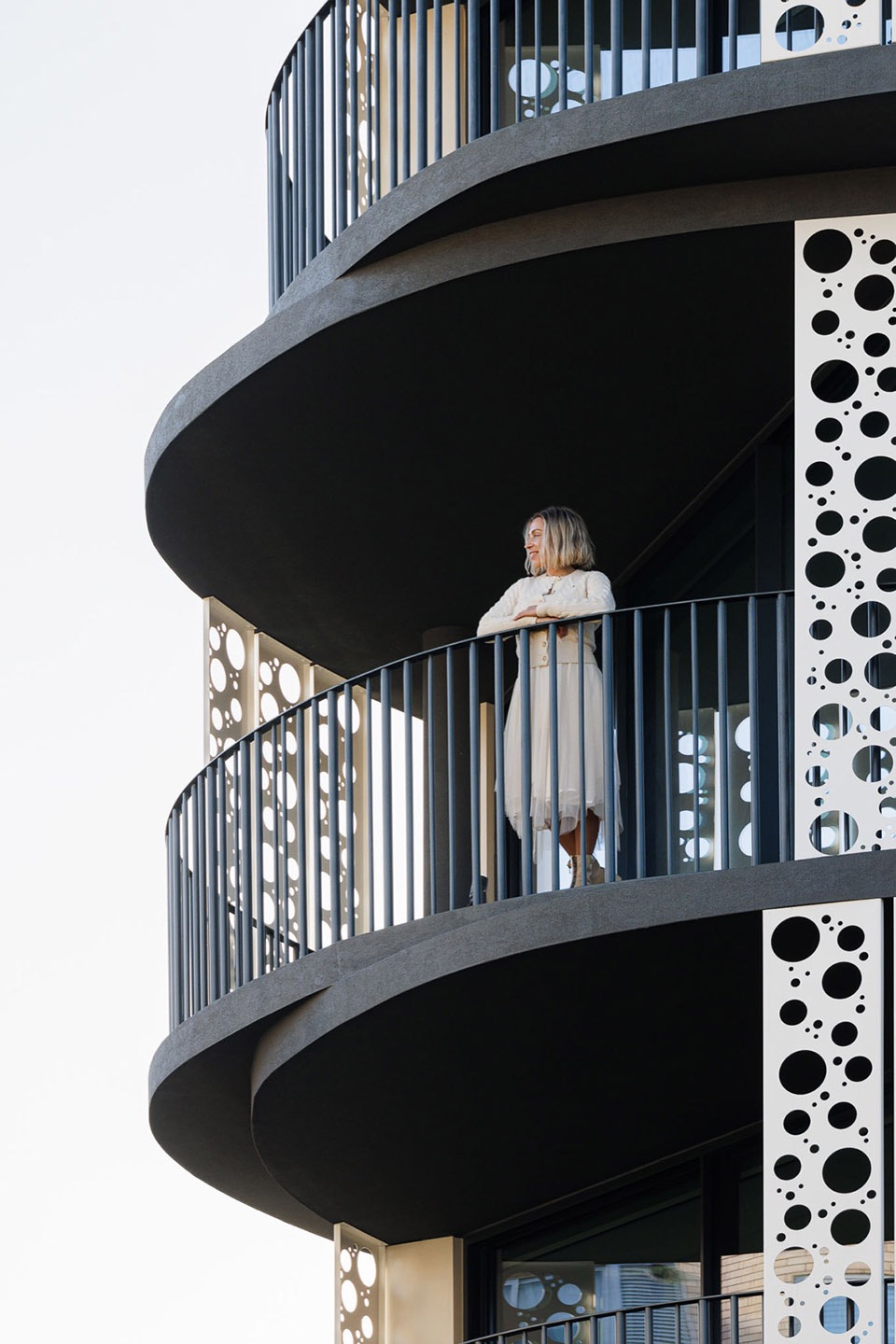Sense 100 Building by Sandra Micaela Casinha architects
