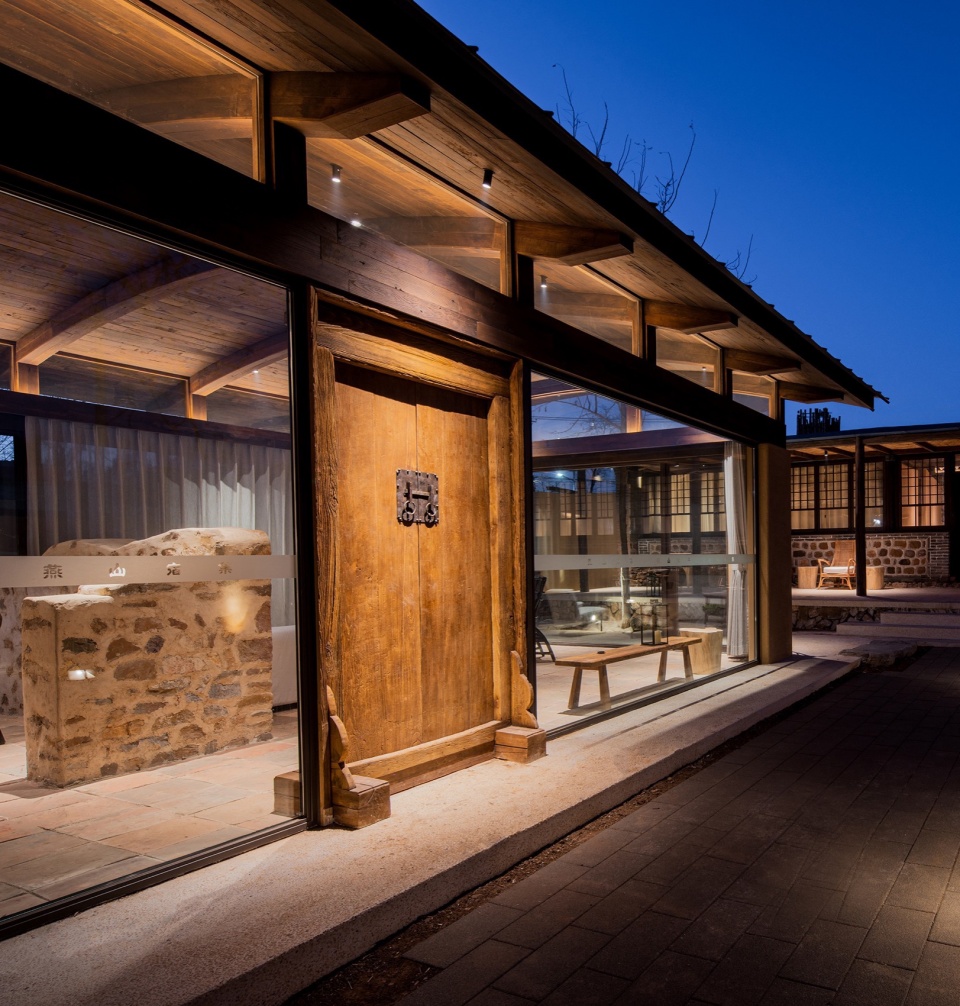 No 2 4 5 of Yanshan Inns by Hangzhou Guantang Interior Design