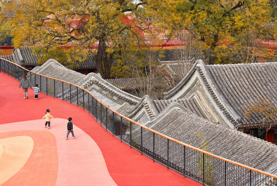 MAD Yuecheng Courtyard Kindergarten by HuftonCrow
