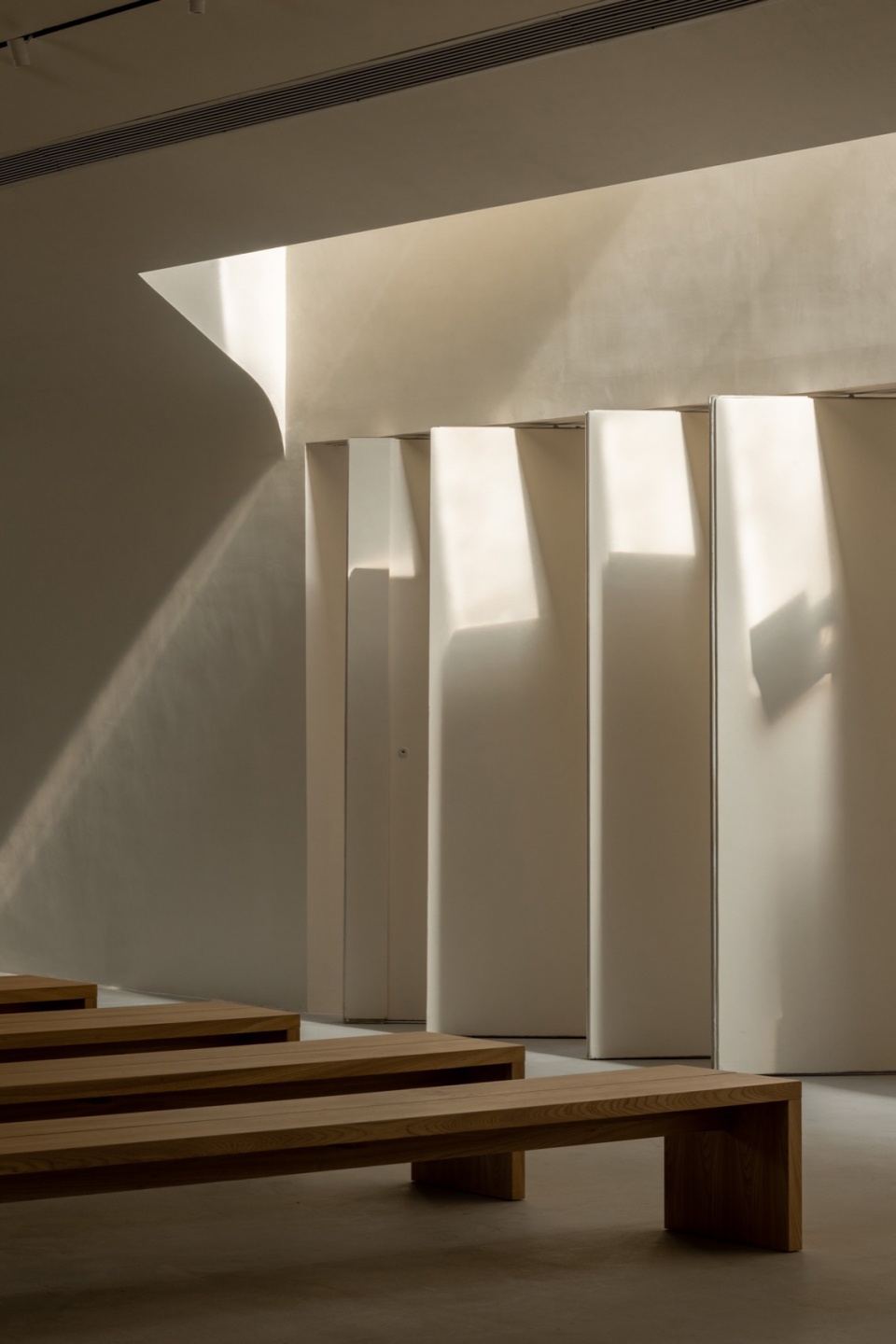 miho auditorium by xl design atelier