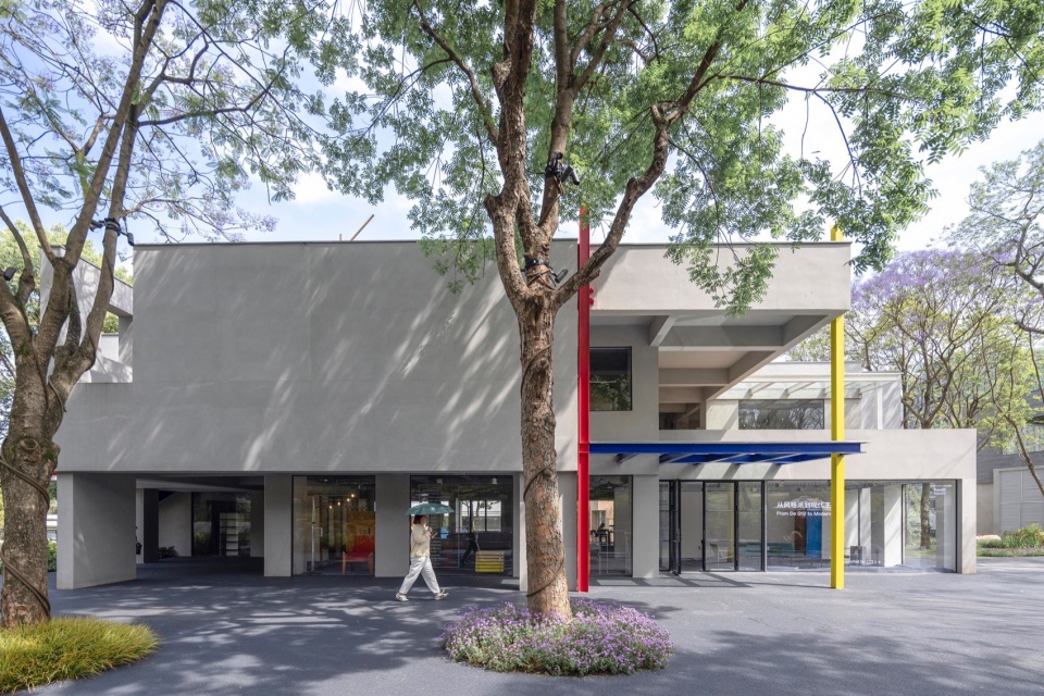 the luxe lakes cpi island commercial renewal by vari design