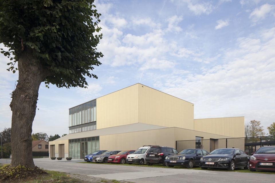 machelen workshop and office spaces by we s architects
