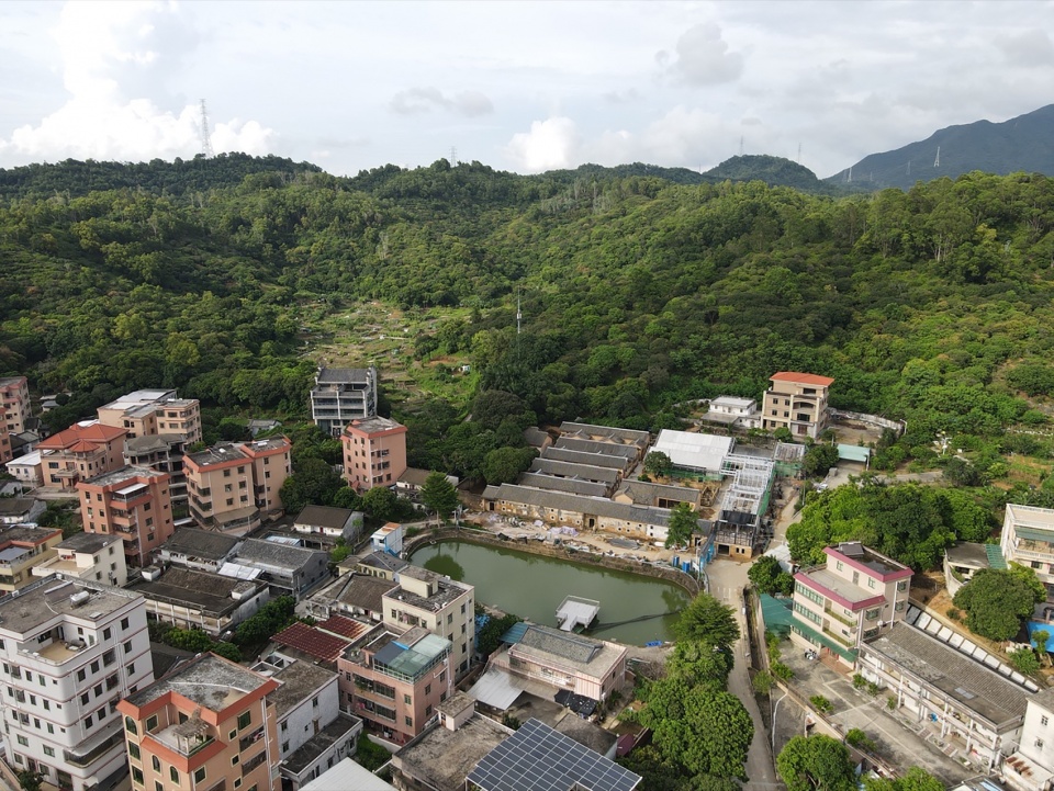 Soft Square in Changshou Village Pingshan Shenzhen by ZXD Architects
