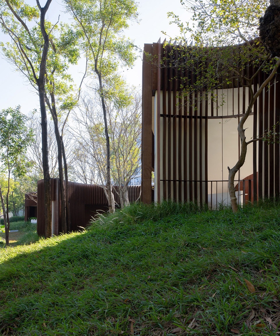 Qiaochengbei Park Visitor Center China by ATELIER XI