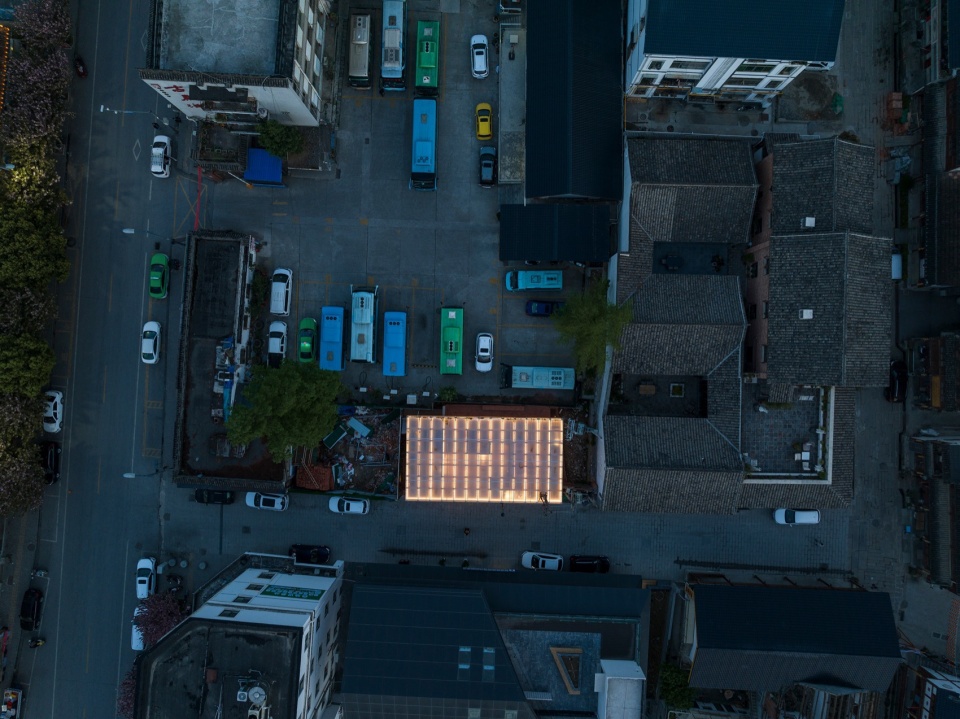 Red Brick Public Toilet on Liuba Old Street by Shulin Architecture