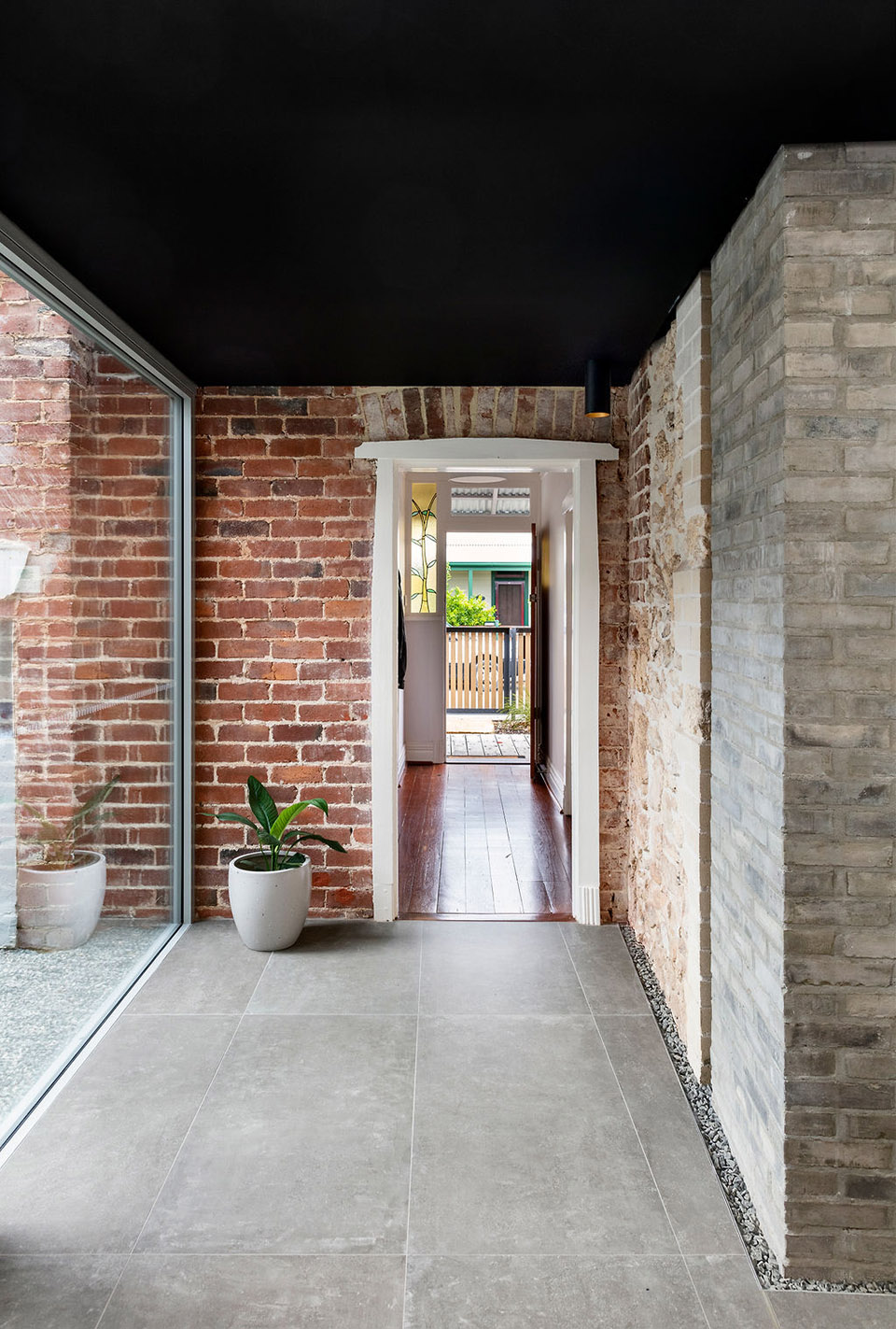 orient street house by philip stejskal architecture