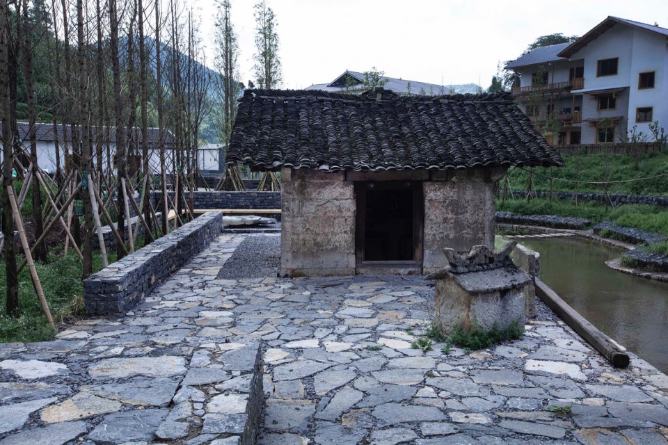 the furnace of character at guanyin temple in zhongguan village by fuyingbin studio
