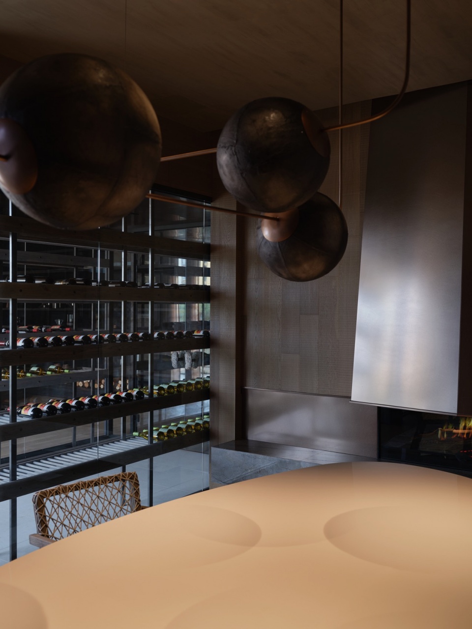 moloney showroom by ht design studio