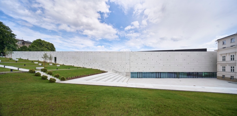 the interactive oko story and animation center by nizio design international