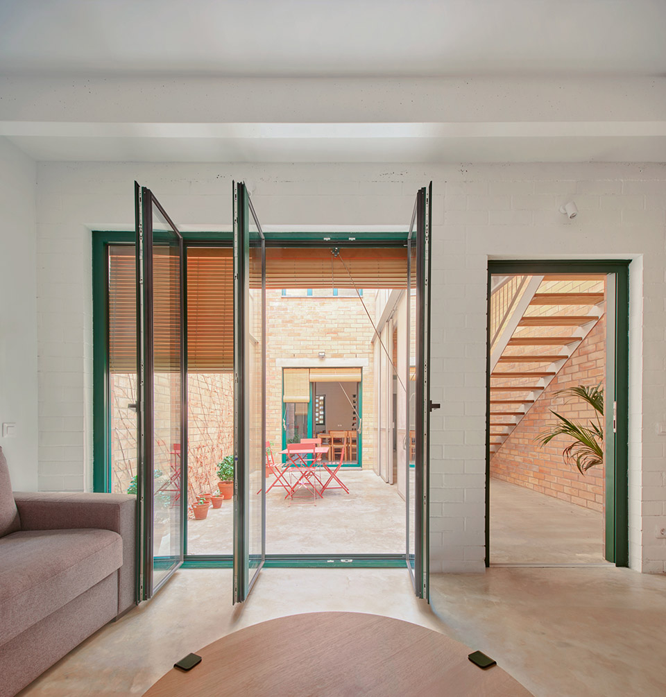 103rav new row house in sabadell by vallribera arquitectes