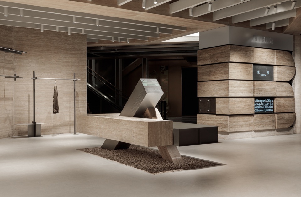 BONELESS FASHION STORE THE BOX BEIJING by StudioScript