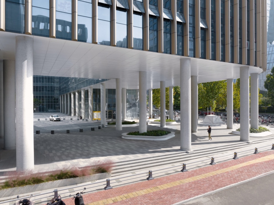 Jinshi Center in Jinan CBD