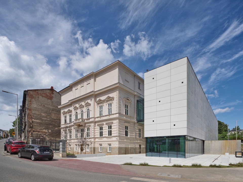 the interactive oko story and animation center by nizio design international