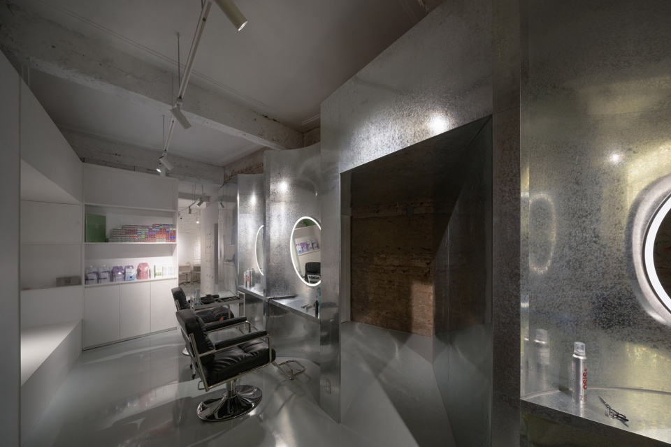 urban curve hair styling by cm design