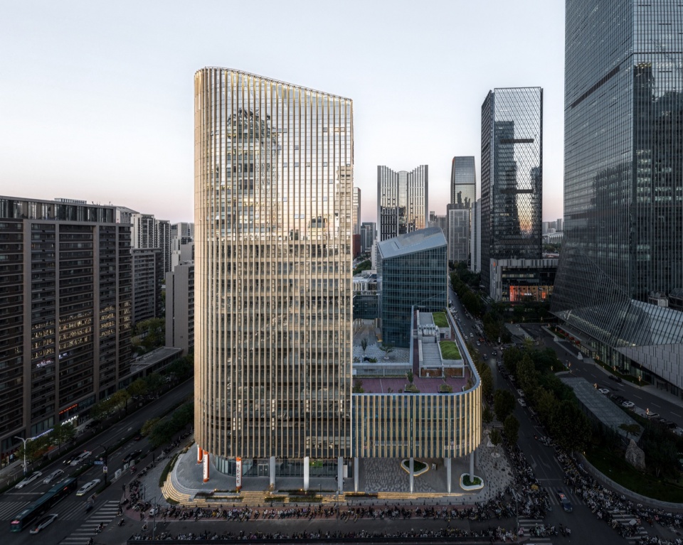 Jinshi Center in Jinan CBD