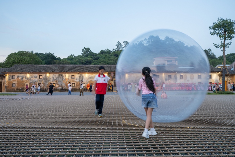 Soft Square in Changshou Village Pingshan Shenzhen by ZXD Architects