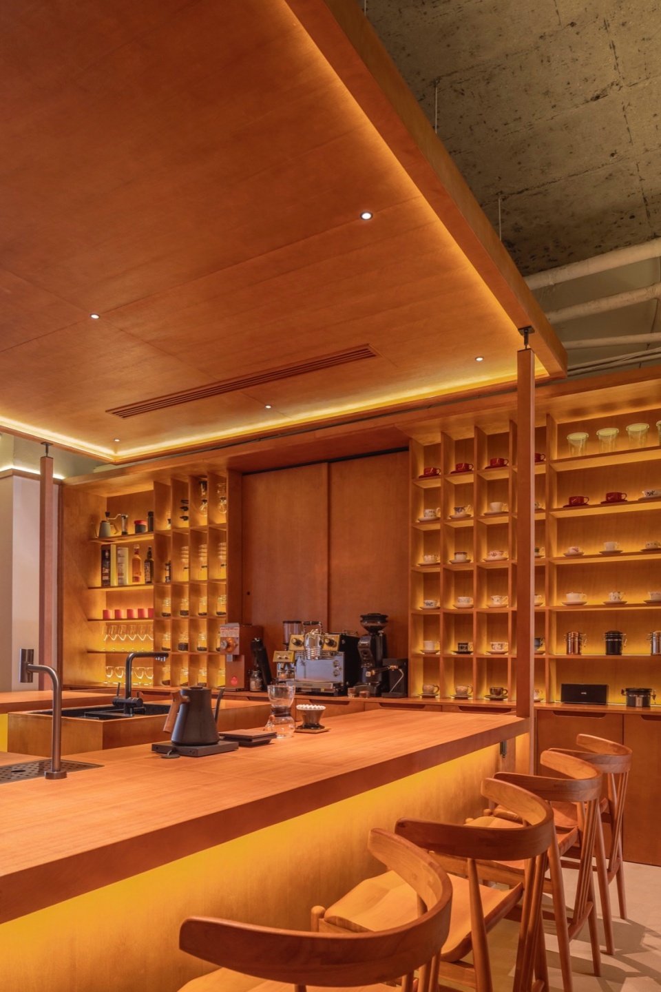 kafe kawa bar akanegumo by ma zhicheng