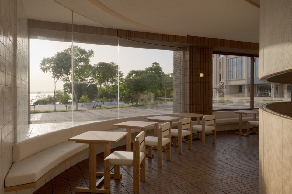 Ripple Cafe Woodo Studio