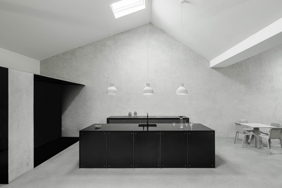 Industria A10 by BOX arquitectos