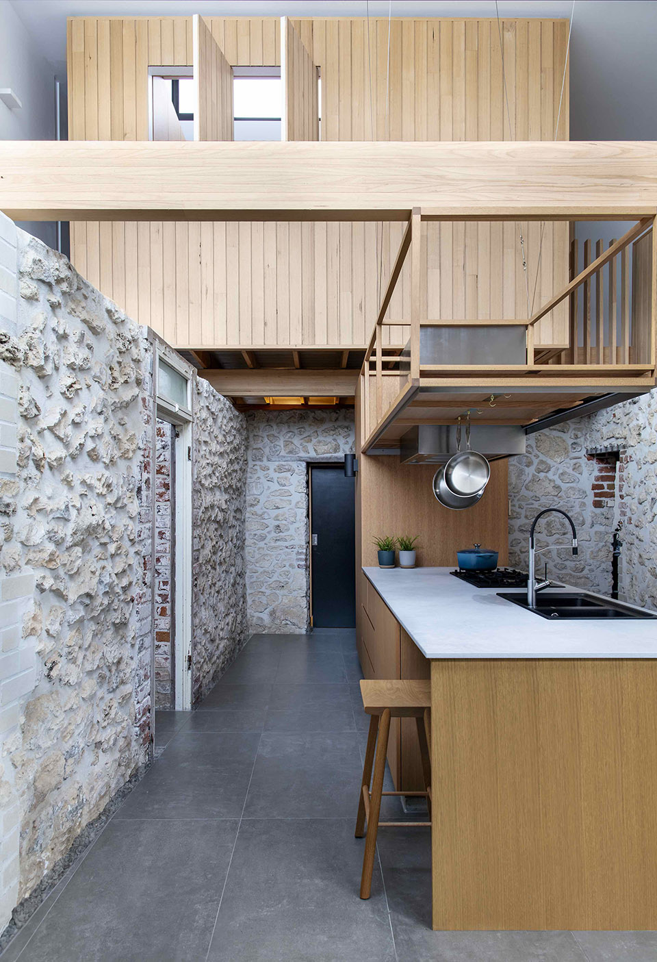 orient street house by philip stejskal architecture