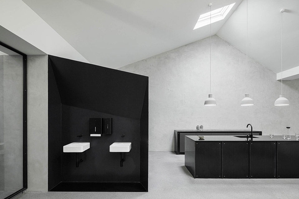 Industria A10 by BOX arquitectos