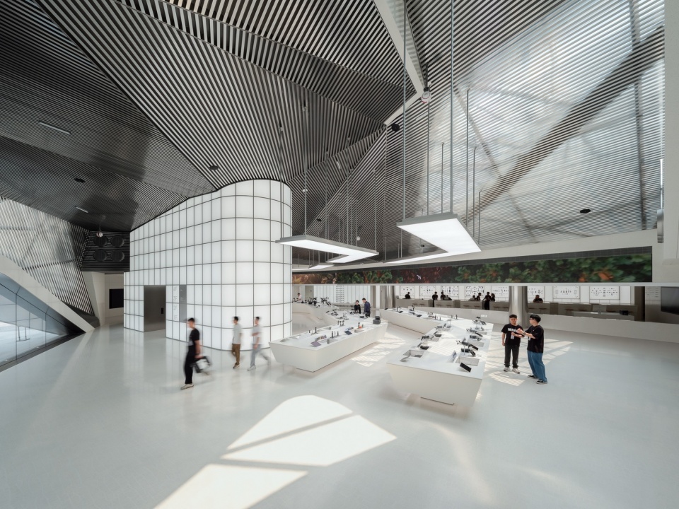 DJI Flagship Store by Various Associates