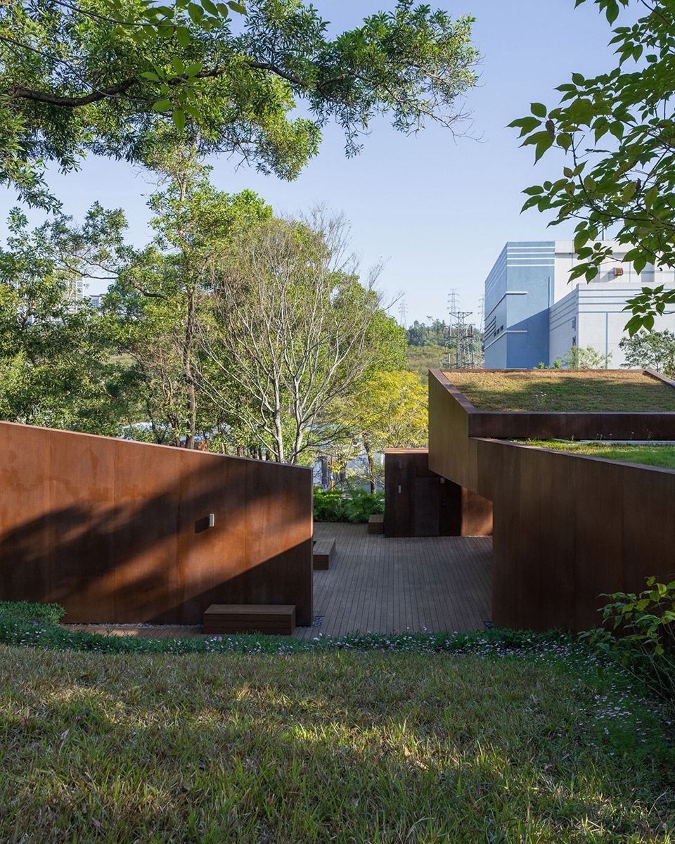 Qiaochengbei Park Visitor Center China by ATELIER XI