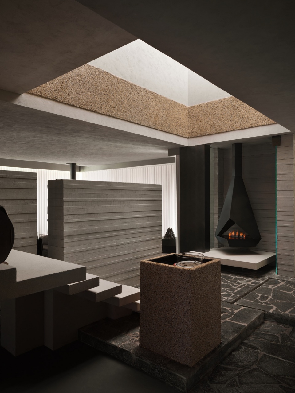 moloney showroom by ht design studio