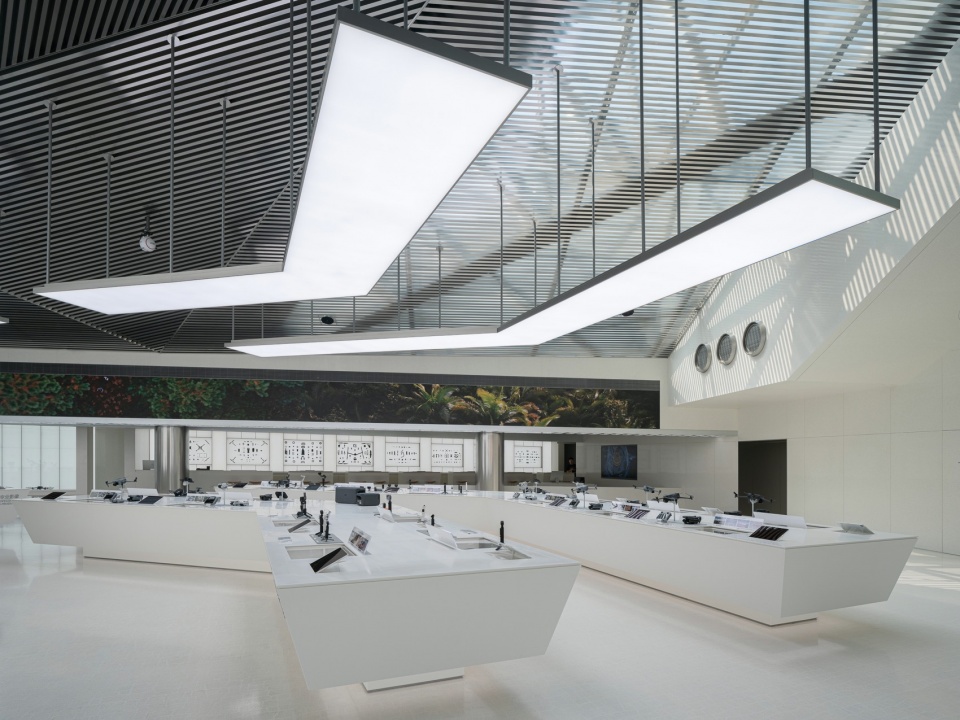 DJI Flagship Store by Various Associates