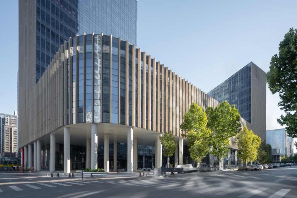 Jinshi Center in Jinan CBD