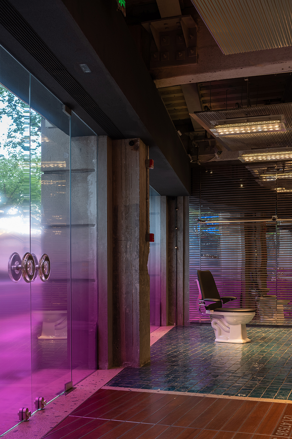 masonprince shanghai flagship store by tomo design